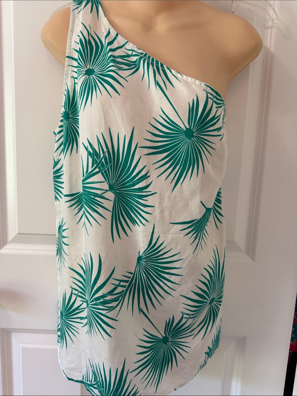 Tommy Bahama One-Shoulder White linen Top with Teal Palm Print nwot